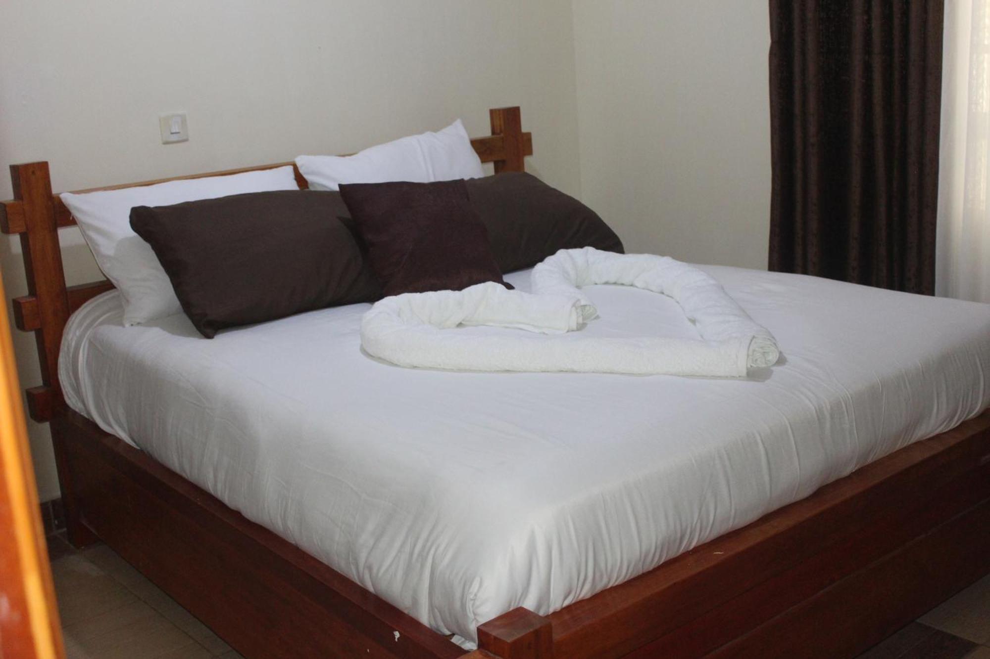 Eshborns House - Near Jomo Kenyatta International Airport And Sgr With Shuttle Services Syokimau Bagian luar foto