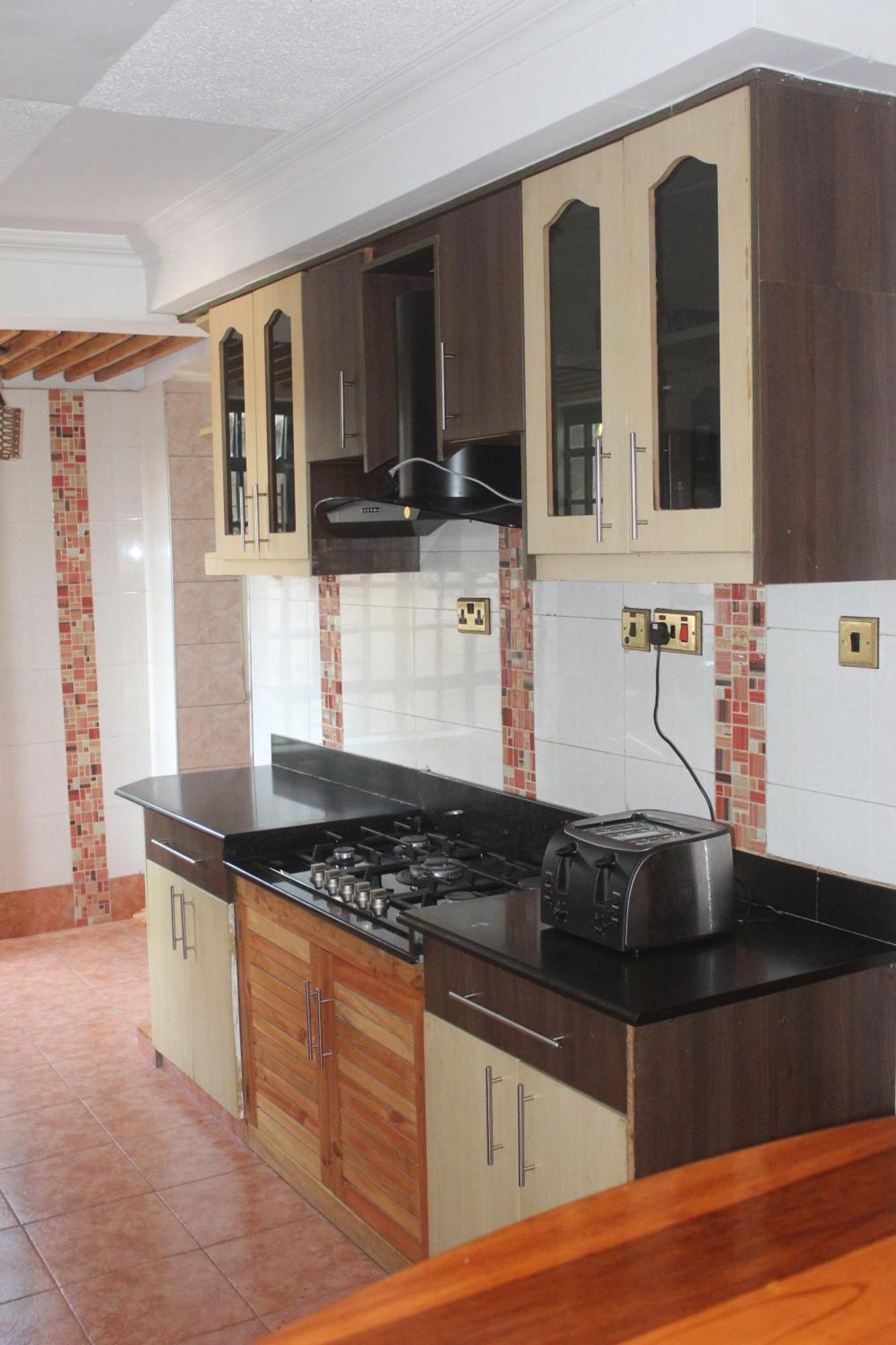 Eshborns House - Near Jomo Kenyatta International Airport And Sgr With Shuttle Services Syokimau Bagian luar foto